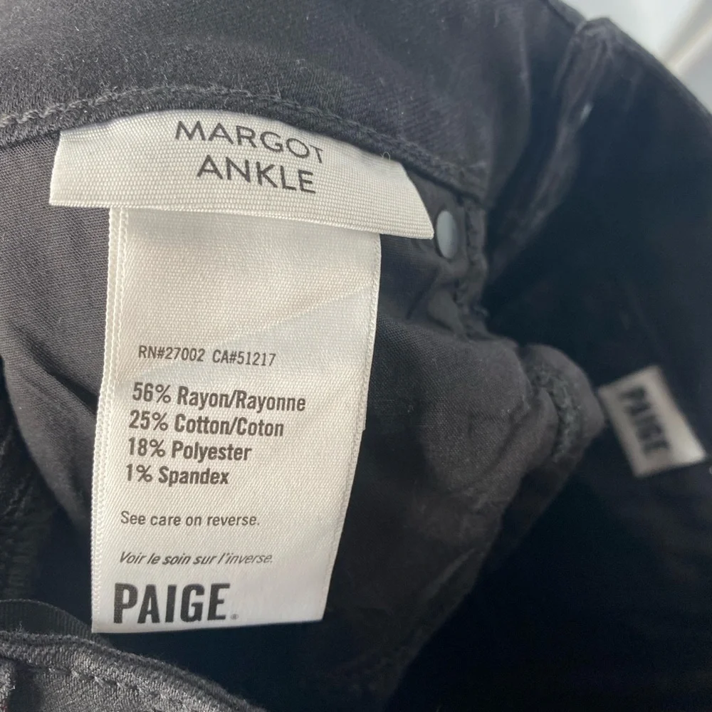 PAIGE NWT Margot Ankle Black Jeans Size 23